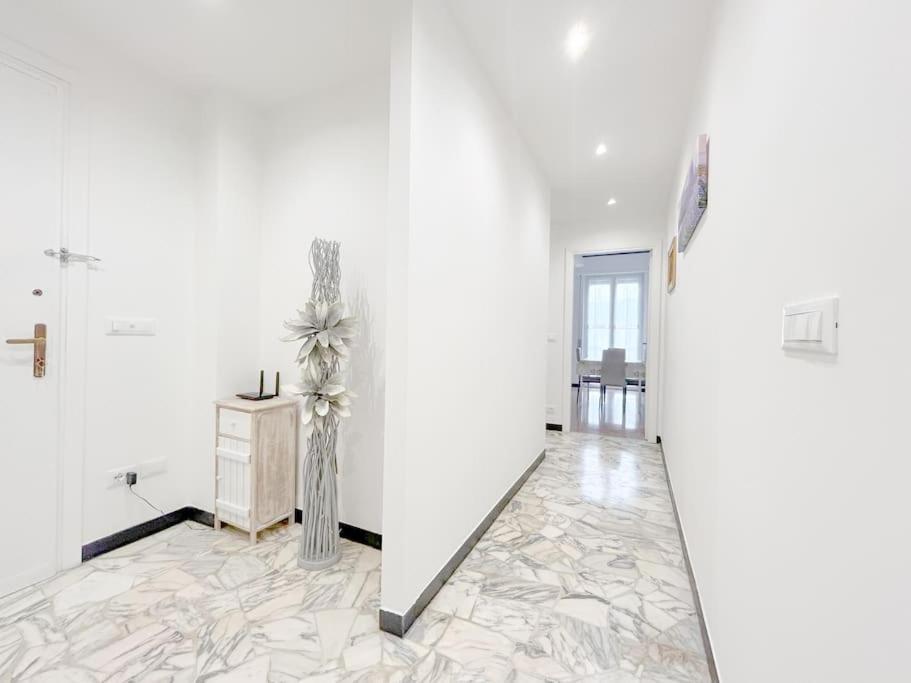 Elegant Apartment - Wifi - Smart Tv - Netflix ジェノヴァ エクステリア 写真